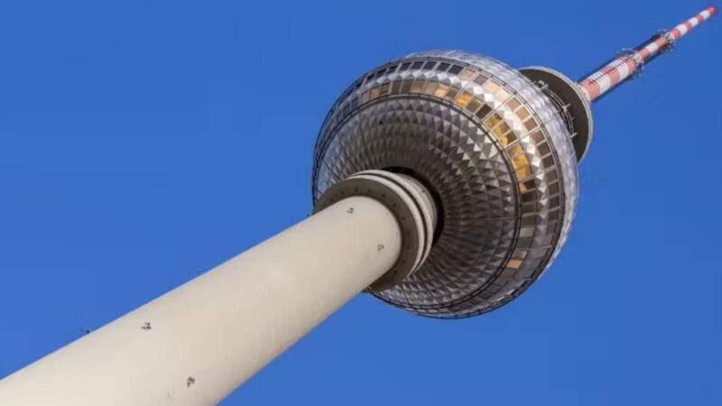 Missione a Berlino di ‘una sola persona’, quanto costa a tanti Siciliani!