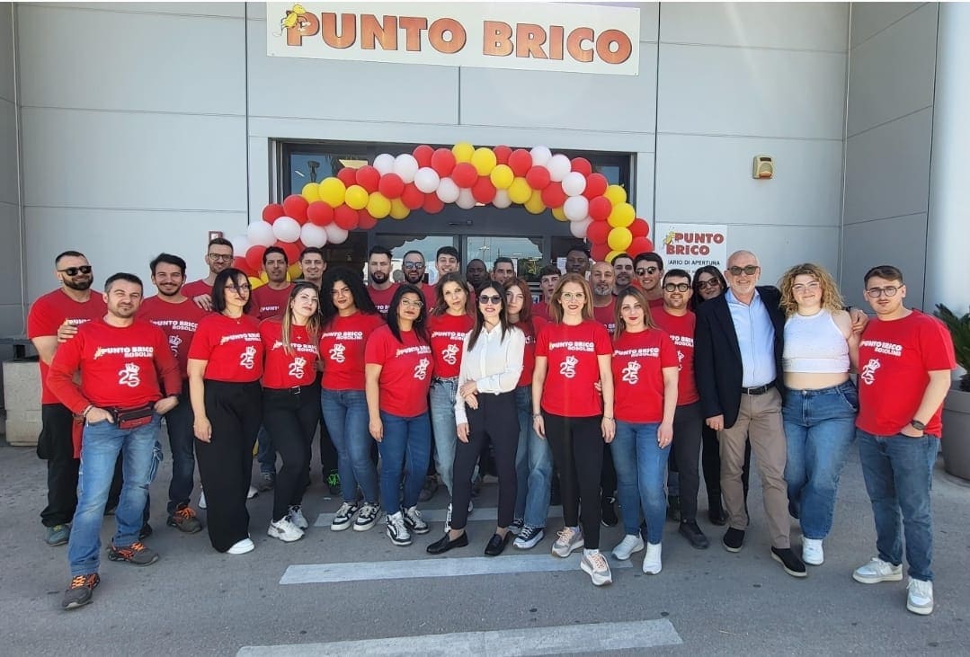 25 anni di impegno imprenditoriale, auguri al Punto Brico di Rosolini!