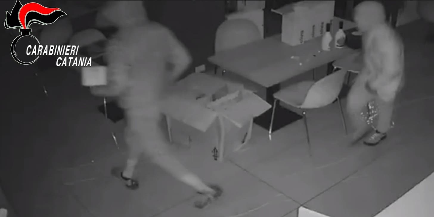 Assalto al bar con … imprevisto, un arresto dei Carabinieri-GUARDA IL VIDEO