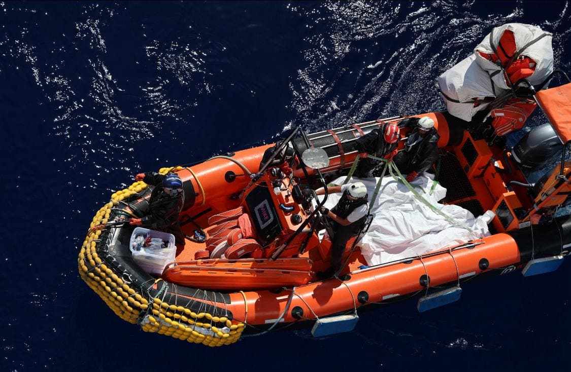 Tragedia continua nel mediterraneo, 11 cadaveri di migranti a Lampedusa