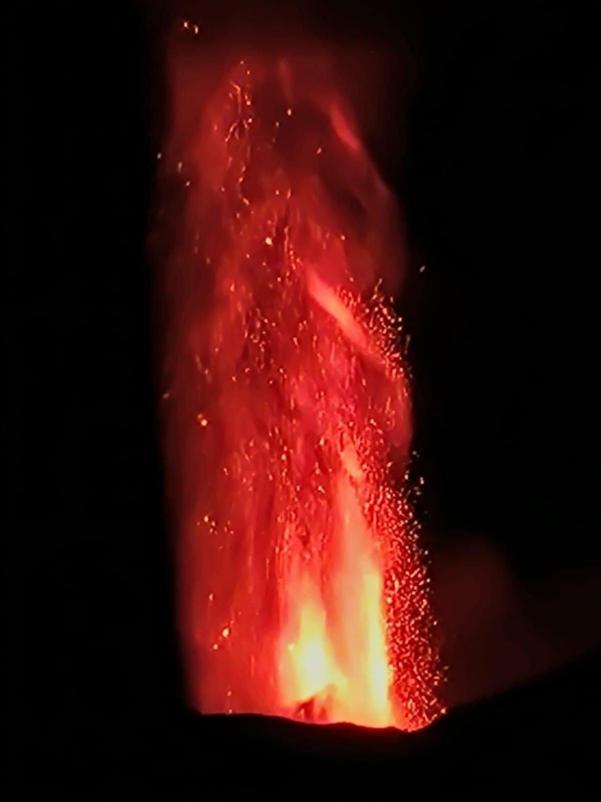 Cenere Etna, Schifani: “Accolta nostra richiesta, certi che interventi saranno immediati”