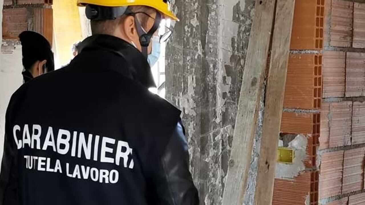 Muore operaio 41enne dopo caduta di sei metri
