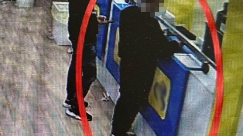 Coppia ruba bancomat e lo utilizza per sigarette e scommesse