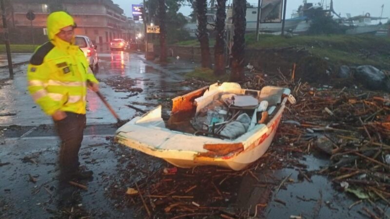 Bomba d’acqua in provincia di Enna: si cerca un disperso