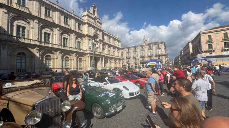 Raid dell’Etna 2026, Malaguti-Urlo conquistano la vittoria in Piazza Università